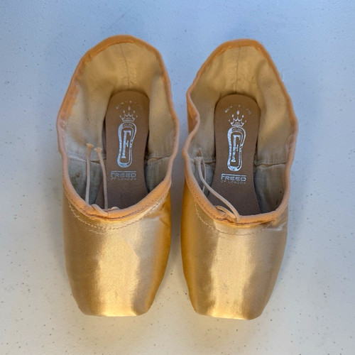 Freed pointe shoes 5 xx - pointe, shoes,
